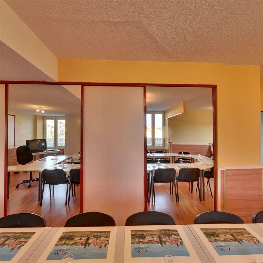 Hotel Logis L'Estredelle à Pont-du-Château Extérieur photo