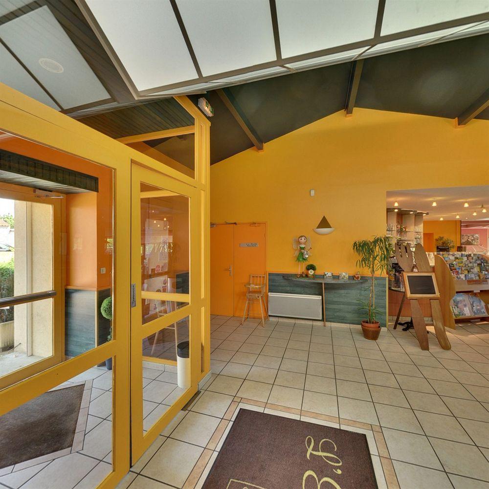 Hotel Logis L'Estredelle à Pont-du-Château Extérieur photo